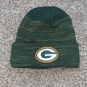 New Era NFL unisex Packers winter hat, like new !